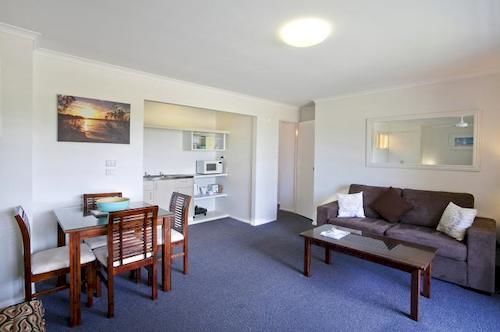 Aparthotel Regency Waterfront Noosa à Noosaville Extérieur photo
