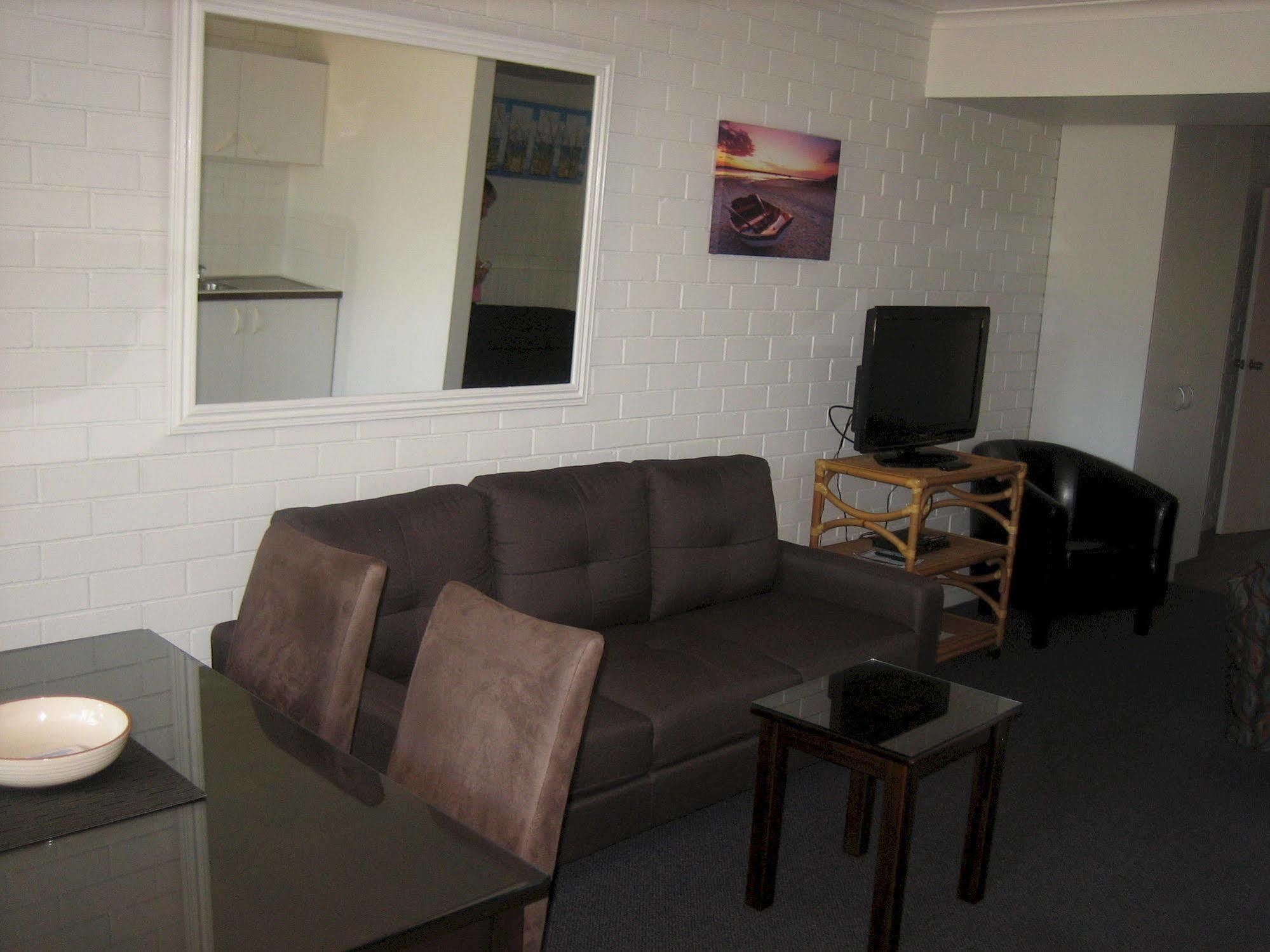 Aparthotel Regency Waterfront Noosa à Noosaville Extérieur photo